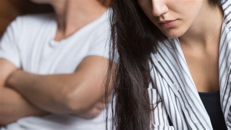 11 Major Signs of Emotional Abuse in a Relationship .